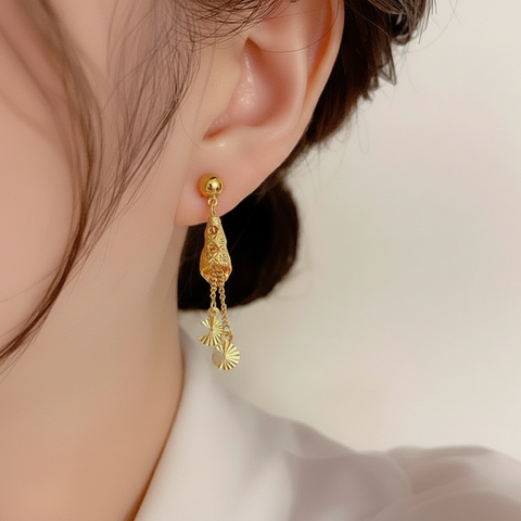 22k Yellow Gold Dangler Large Earrings with gold weight of 4.95g