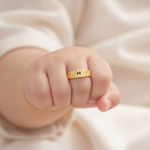 22k Yellow Gold Baby Ring in size 3 and total gold weight of 2.31g