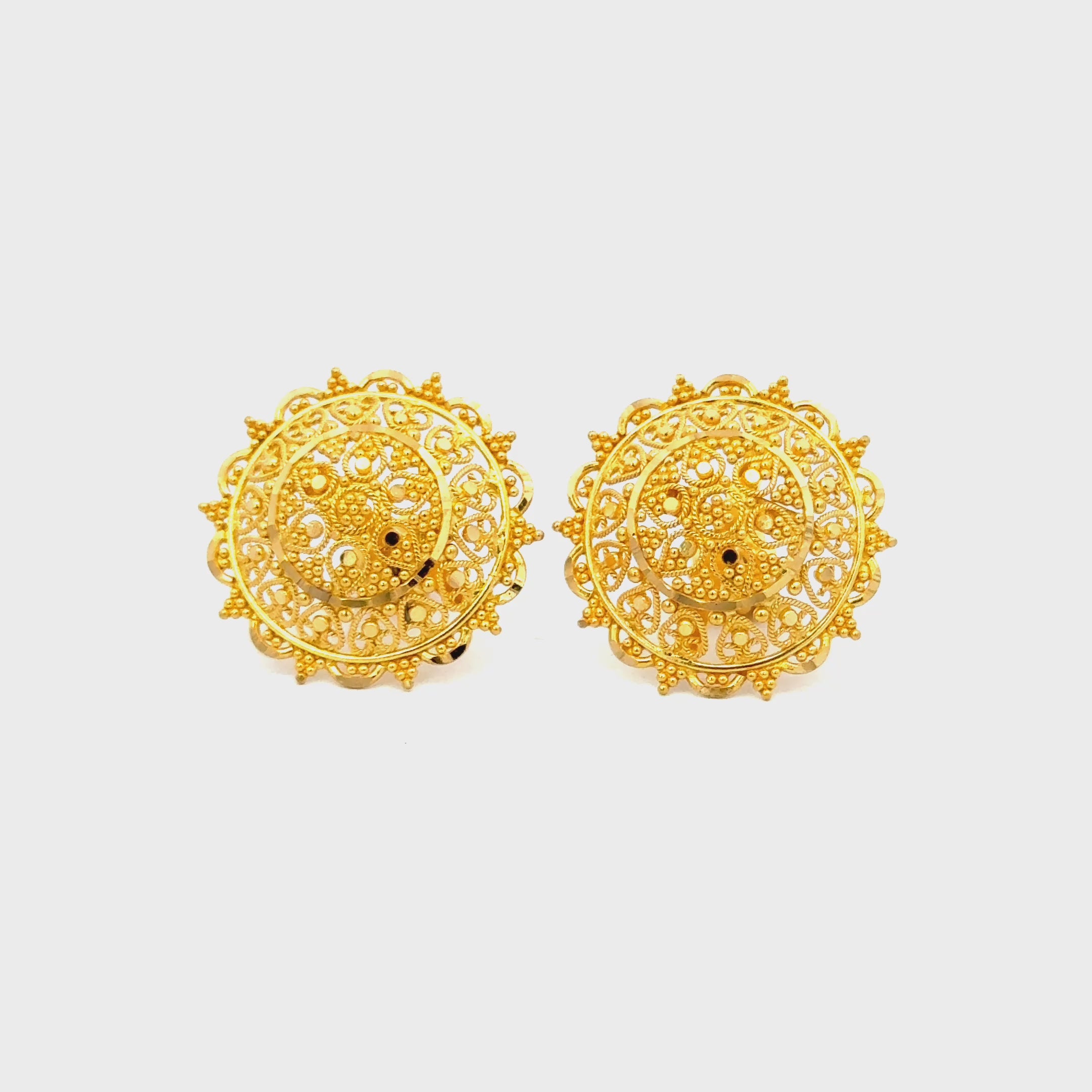 22k Yellow Gold Filigree Medium Earrings with gold weight of 9.48g