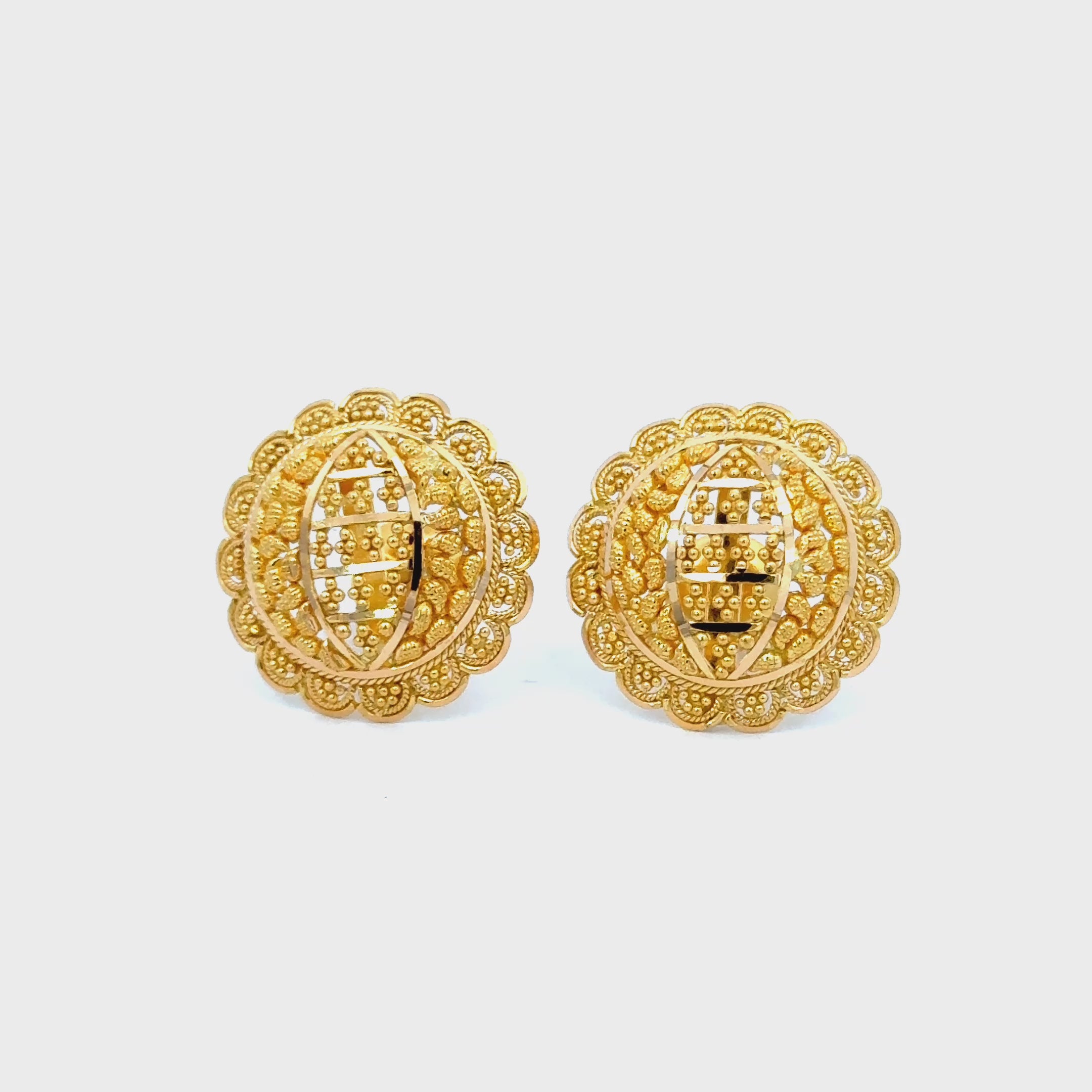 22k Yellow Gold Filigree Medium Earrings with gold weight of 8.11g