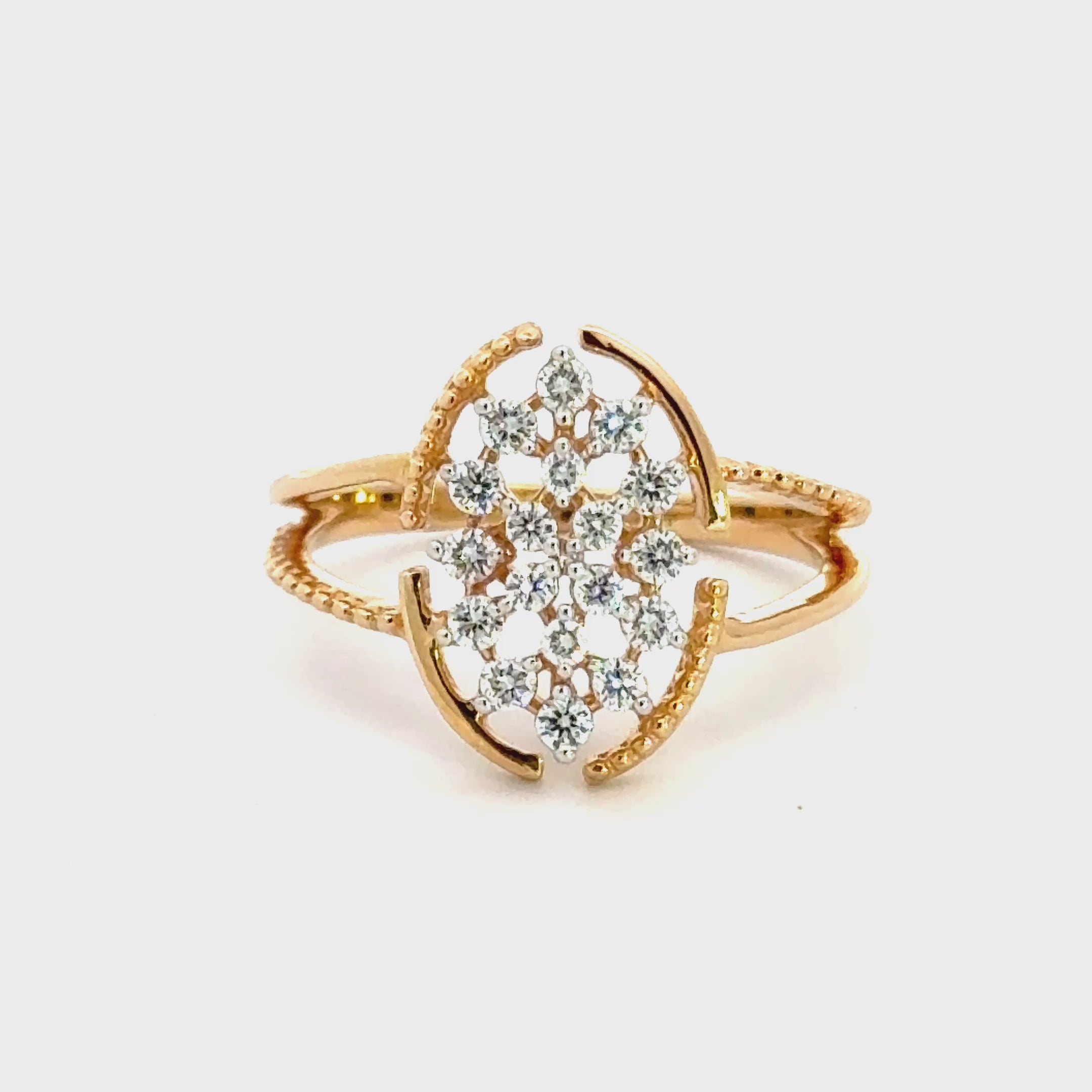 18k Yellow Gold and Diamond Fancy Ring in size 6 and total gold weight of 3.09g