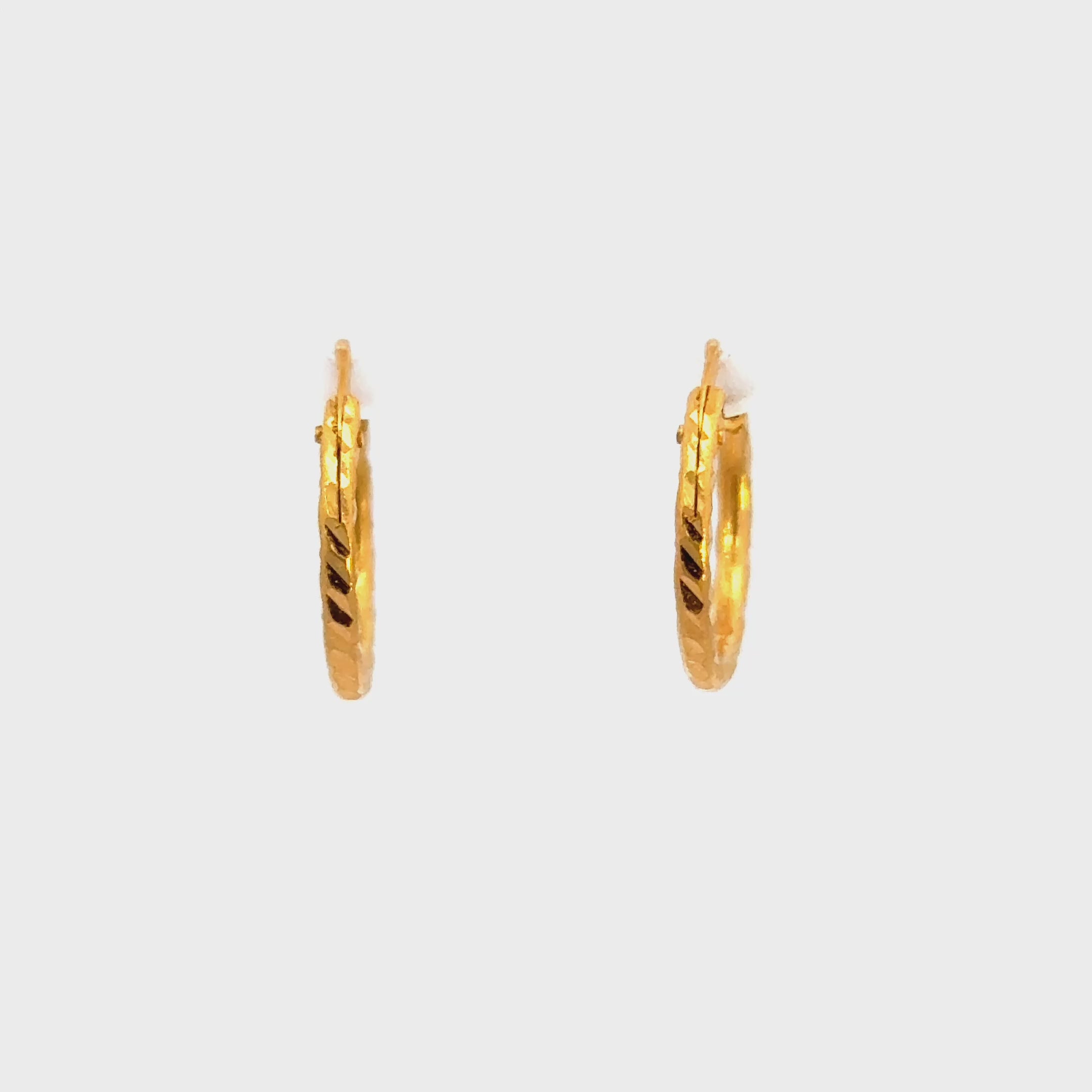 22k Yellow Gold Hoop Earrings with gold weight of 1.59g