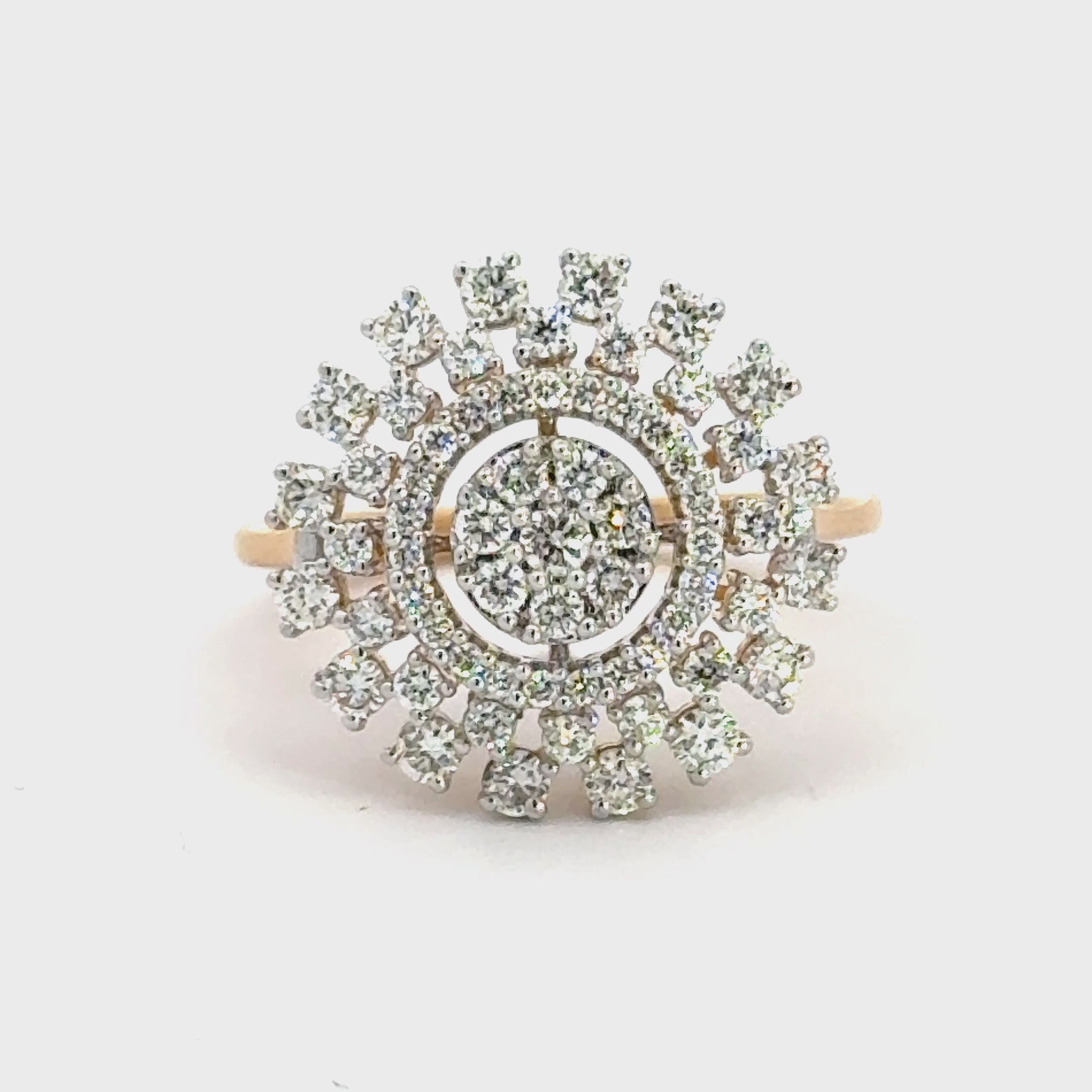 18k Yellow Gold and Diamond Sunflower Fancy Ring in size 5.5 and total gold weight of 4.52g