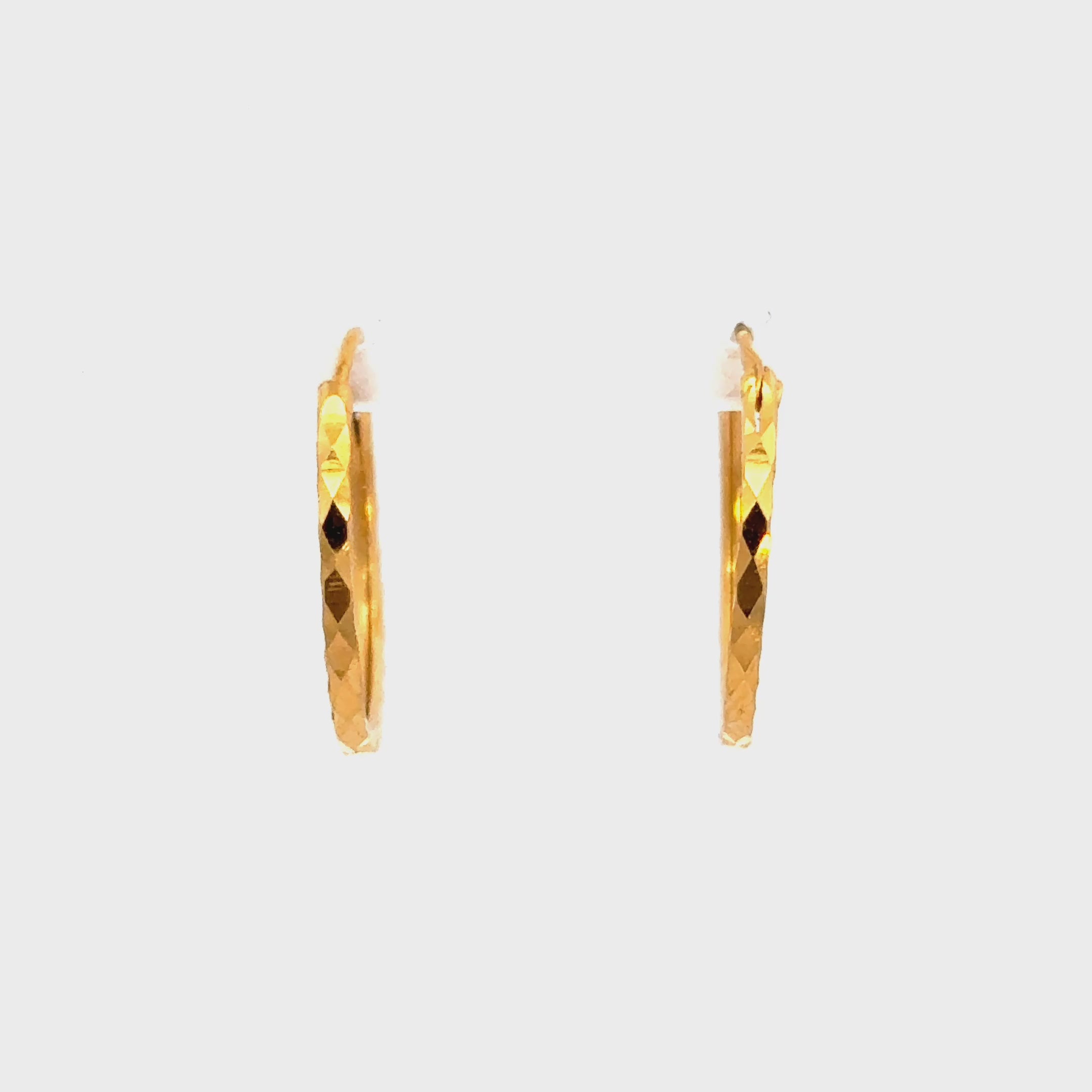 22k Yellow Gold Hoop Earrings with gold weight of 1.36g