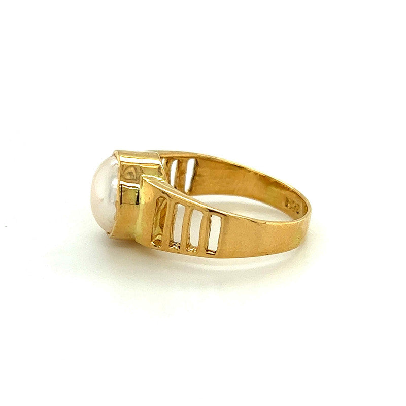 22K Gold Large Pearl Modern Ring